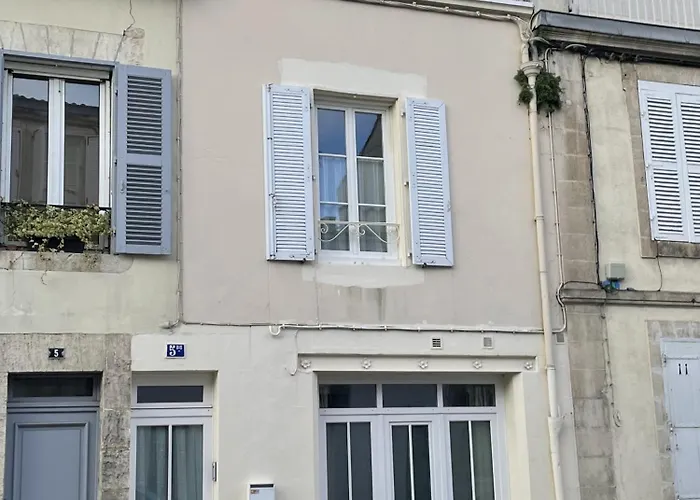 Maison De Avec Terrasse Casa de Férias *